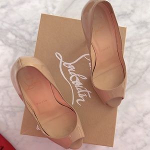 Christian Louboutin Very Prive Pigalle 120 Patent Calf 38 Nude heels